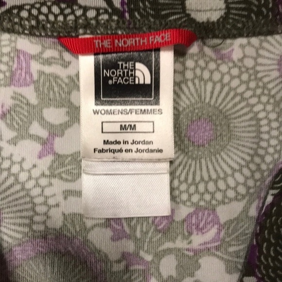 The North face women’s cap sleeve V-neck  activewear top size M sleeveless - Picture 6 of 9